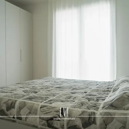 Skylux Apartment