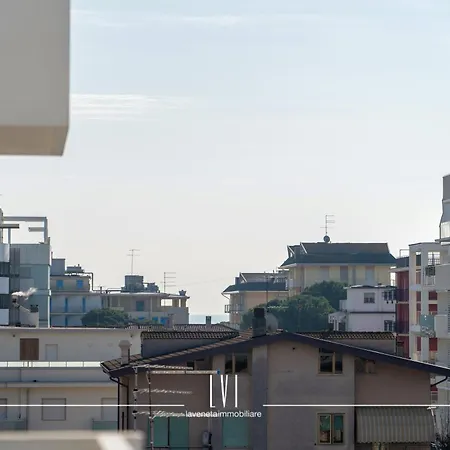 Skylux Apartment