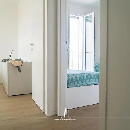 Skylux Apartment