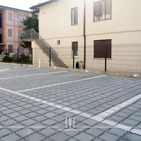 Skylux Apartment *